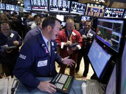 La tendencia al alza en Wall Street se empezó a dar pasado el mediodía de la jornada de este lunes.  /