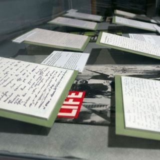 Archivos sobre Kennedy continúan en secreto