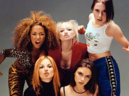Estrellas. Las Spice Girls arrebataron corazones, impusieron modas y sirvieron de inspiración a varias de las artistas actuales. ARCHIVO /