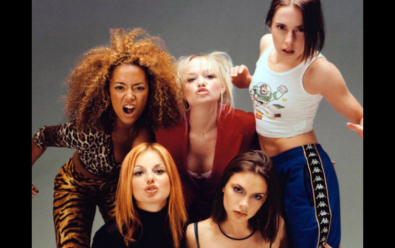 Estrellas. Las Spice Girls arrebataron corazones, impusieron modas y sirvieron de inspiración a varias de las artistas actuales. ARCHIVO /