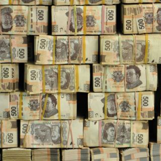 Bajan reservas internacionales