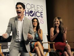 Darren Criss, actor de la serie 'Glee', reacciona por su nominación a mejor Actor de Televisión de Comedia. AP /