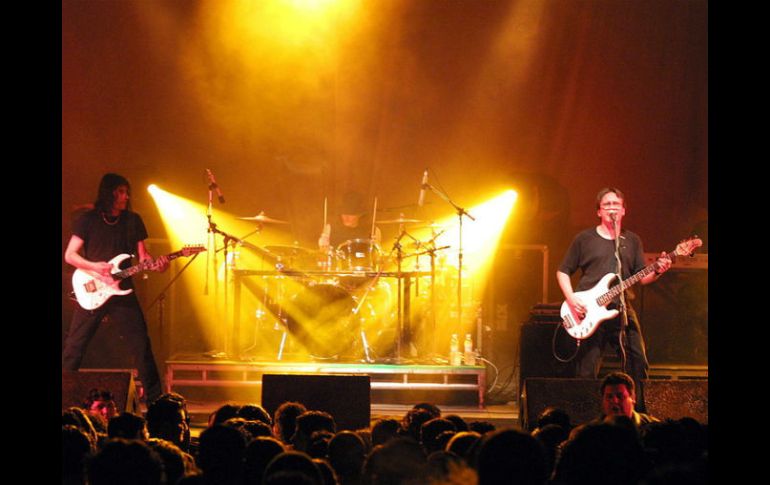 La agrupación expresa que siempre han sido investigadores de nuevos sonidos, pero regresan a lo básico. ARCHIVO /