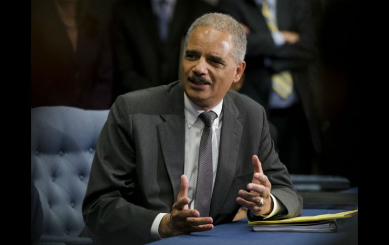 Eric Holder considera que el ex analista de la NSA ha violado claramente la ley y ha hecho daño a la nación. AP /