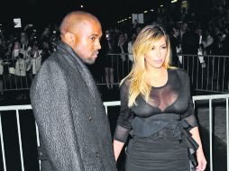 Kim Kardashian y Kanye West  acordaron casarse por bienes separados para evitar conflictos  /