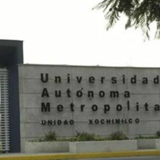 Jóvenes ''toman'' rectoría de UAM Xochimilco