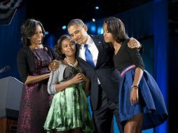 El presidente publica una fotografía con su familia con motivo del aniversario de su reelección. TOMADA DE @BarackObama  /