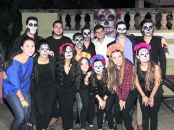 La foto del recuerdo. Disfrutando del festejo.  /