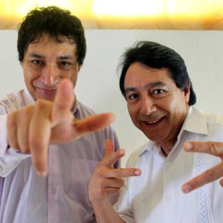 Los Ángeles Azules cautivan con su cumbia