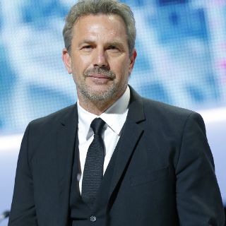 Kevin Costner apoya a Natalia Córdova