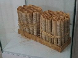 Los libros no sólo son para leerse, también son para admirarse.  /