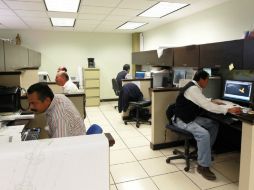 A la exclusión del grupo laboral mediante intimidación, humillación y segregación se le conoce como 'mobbing'. ARCHIVO /