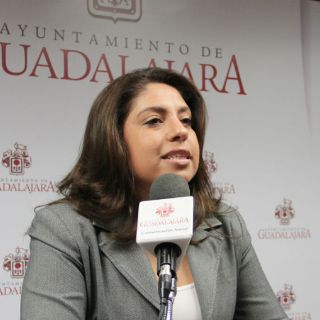 Alcalde tapatío pide a Elisa Ayón que solicite licencia