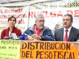 Necropsia revela que la causa de muerte de López (c) es 'asfixia mecánica, secundaria a traumatismo profundo de cuello. @SenadoresPRD ESPECIAL /