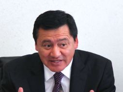 Osorio Chong expuso a senadores que cuando se cambió el esquema las relaciones de México con EU pasaron por un momento difícil. SUN /