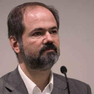 Se escribe por inconformidad: Villoro