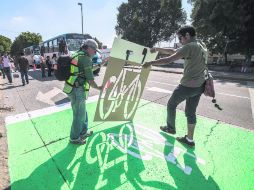 El objetivo es hacer a los ciclistas más visibles y que éstos tengan mayor seguridad al transitar junto con los automotores.  /
