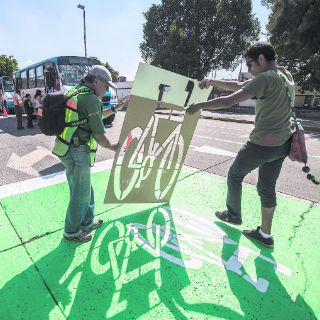 Ciudadanos crean carril de preferencia ciclista en Javier Mina