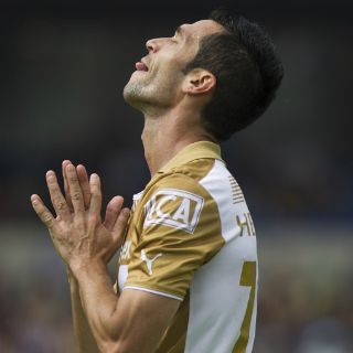 Pumas despierta, pero termina último