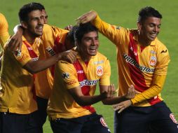 Monarcas obtuvo una cerrada y polémica victoria para avanzar a la liguilla. ARCHIVO /