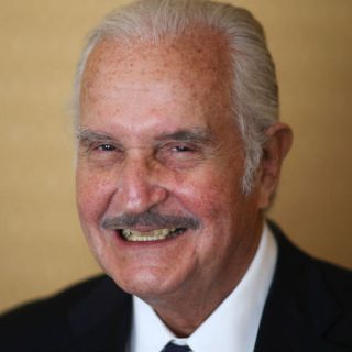Rendirán homenaje a Carlos Fuentes