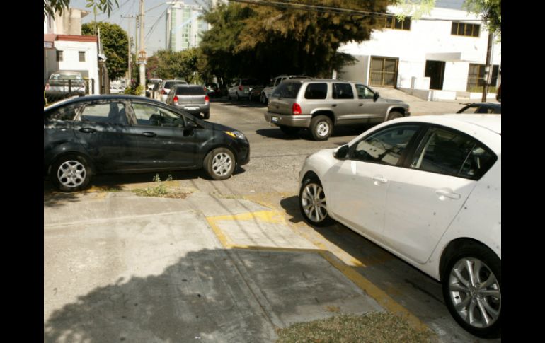 El objetivo es concientizar al ciudadano sobre el buen uso que se debe dar a los espacios exclusivos. ARCHIVO /