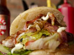 La comida con exceso de grasa puede ayudar a destruir lentamente las células nerviosas del cerebro. ARCHIVO /