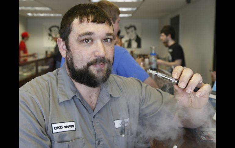 Si estos cigarros llegan a ser dañinos no se verá hasta dentro de varios años, comentan. ARCHIVO /