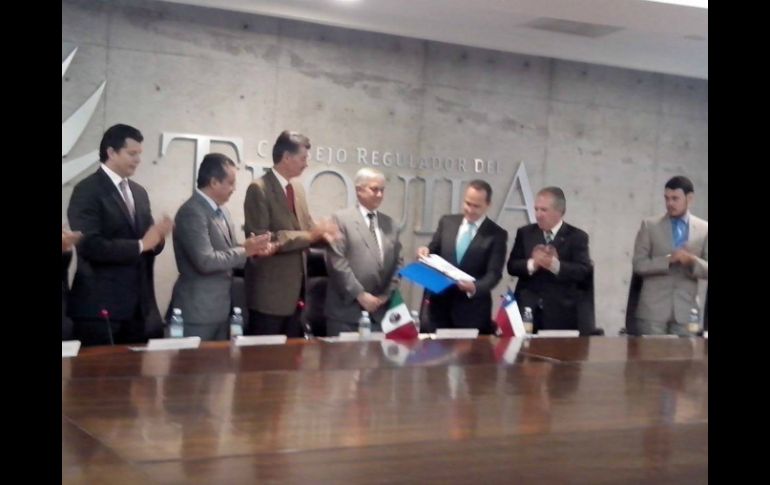 Chile forma oficialmente parte de los 44 países que reconocen a la Denominación de Origen Tequila. EFE /