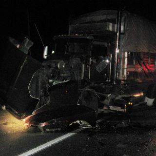 Muere menor en accidente carretero