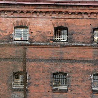 Activistas de Greenpeace, internados en cárceles de San Petersburgo