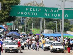 Los maestros realizan distintas movilizaciones en el estado para presionar al gobierno de establecer un acuerdo de reforma. ARCHIVO /