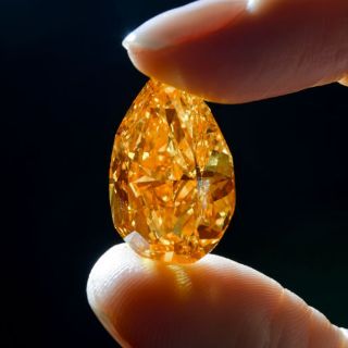 Venden diamante naranja más grande del mundo por 23.57 MDE
