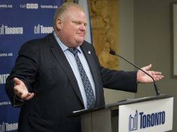 Aunque se disculpó, Ford no ha respondido preguntas sobre su relación con drogas y narcotraficantes. AP /