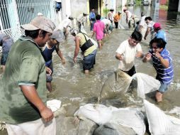 Los afectados estarán viviendo fuera de sus domicilios por un tiempo. ARCHIVO /