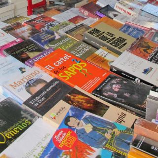 Lanzan la campaña Dona Libros