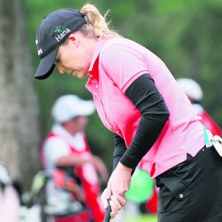 Cristie Kerr sale a defender la corona