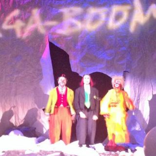 'Aga boom' arranca carcajadas al público capitalino