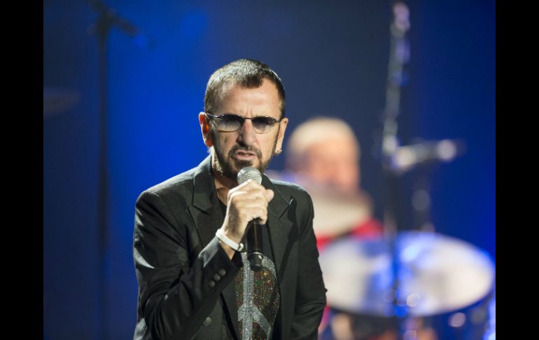El exbeatle Ringo Starr convocará durante concierto en Ciudad de México, a promover la no violencia. EFE /