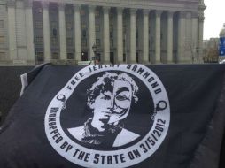 Se vincula al jóven a movimientos anarquistas, libertarios y a favor de una mayor apertura en internet. @DocR0cket ESPECIAL /