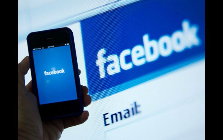 En el sitio downrightnow.com ya se advierte el registro de la falla. ARCHIVO /