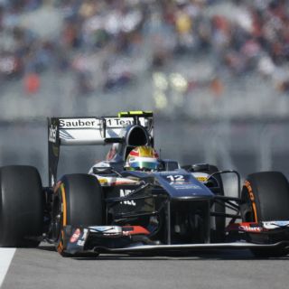 Esteban termina el día con dos 'Top 10' en Austin