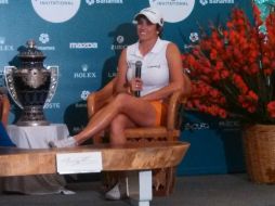 Comentó que su segundo apellido es Mendoza, aunque reconoce que casi no habla español.  /