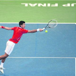 Djokovic saca ventaja y Berdych empata