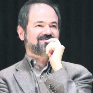 Un conferencista, la lluvia y los cortocircuit