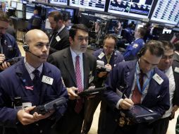 El índice compuesto del mercado Nasdaq veía bajar el valor de sus acciones un 0.27 por ciento. ARCHIVO /