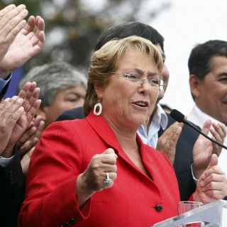 Bachelet inicia campaña para la segunda vuelta