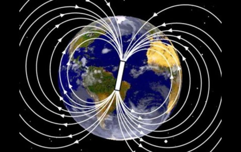 El polo magnético norte se encuentra actualmente a más de 85 grados de latitud. ESPECIAL /