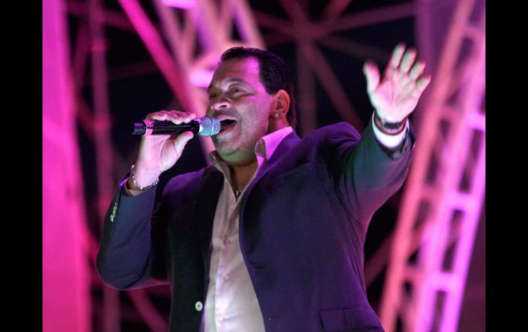 El cantante Tito Nieves también hará su aparición en el tributo a la salsa. ARCHIVO /