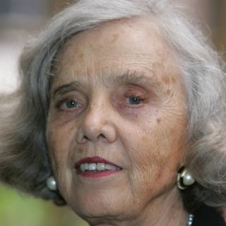 Llueven felicitaciones a Elena Poniatowska